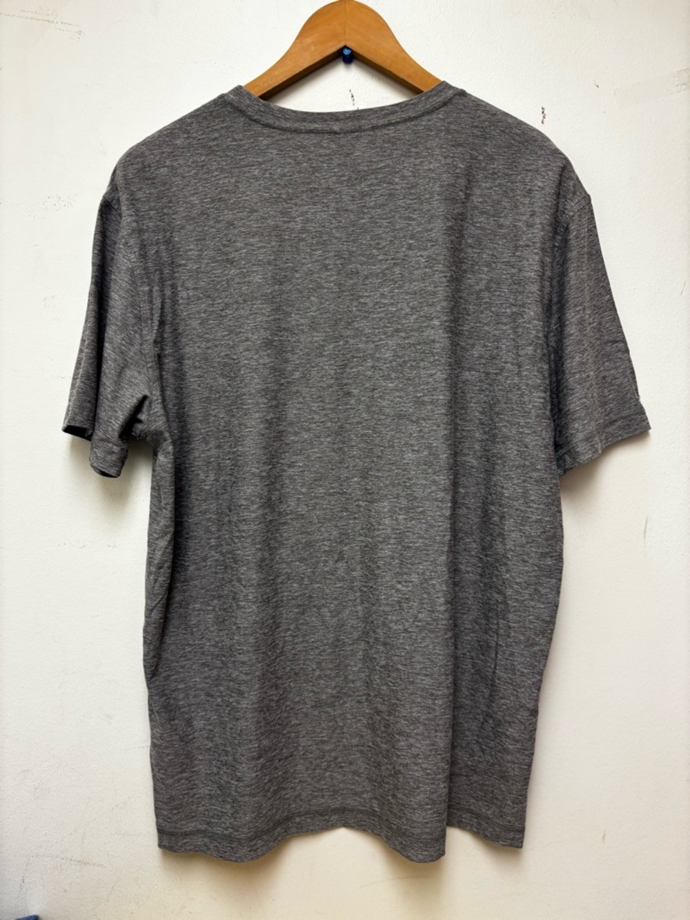 Vuori The Strato Tech Tee Shirt - Picture 10 of 10